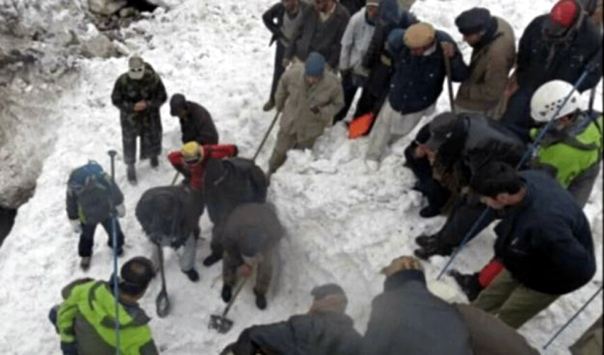 11 killed, 21 injured in Astore avalanche