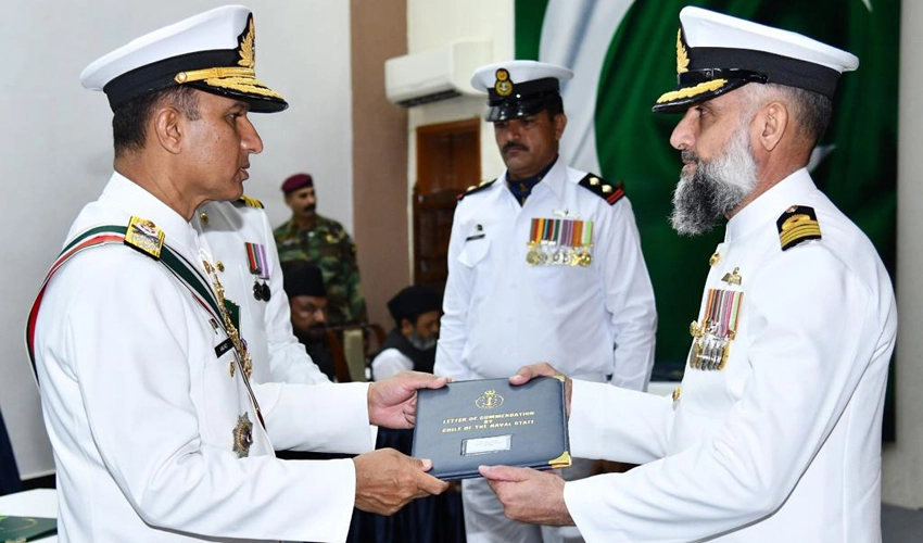 CNS Amjad Niazi confers military awards on Pak Navy personnel