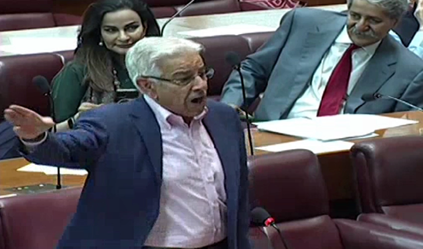 Uproar mars joint session after Khawaja Asif's remarks about opposition