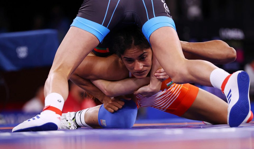 Indian wrestler Phogat out of Asian Games with injury