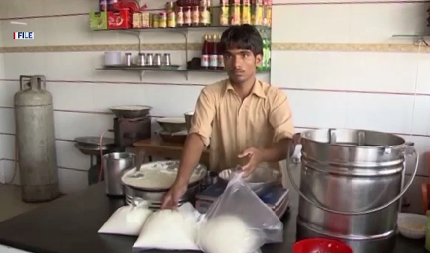 Milk price fixed at Rs160 per litre in Lahore