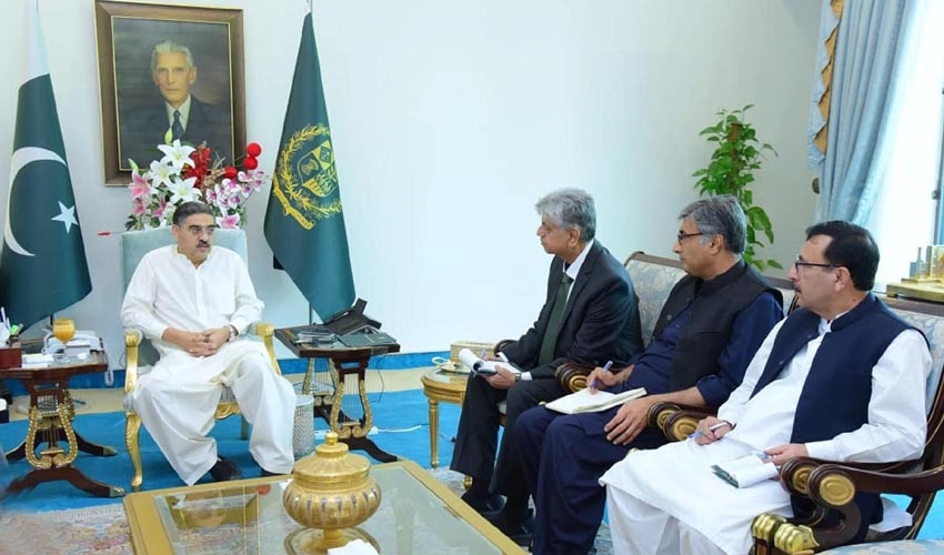 Murtaza Solangi, Jamal Shah brief Caretaker PM Kakar about functioning of ministries