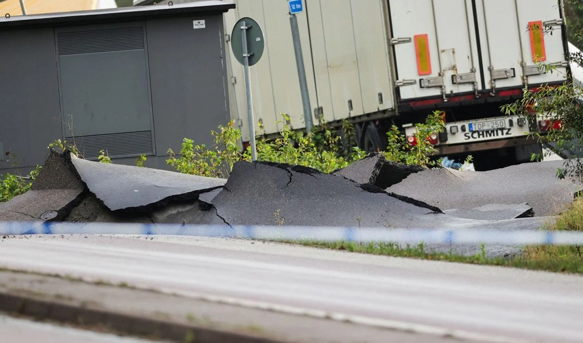 Swedish motorway crumbles in landslide