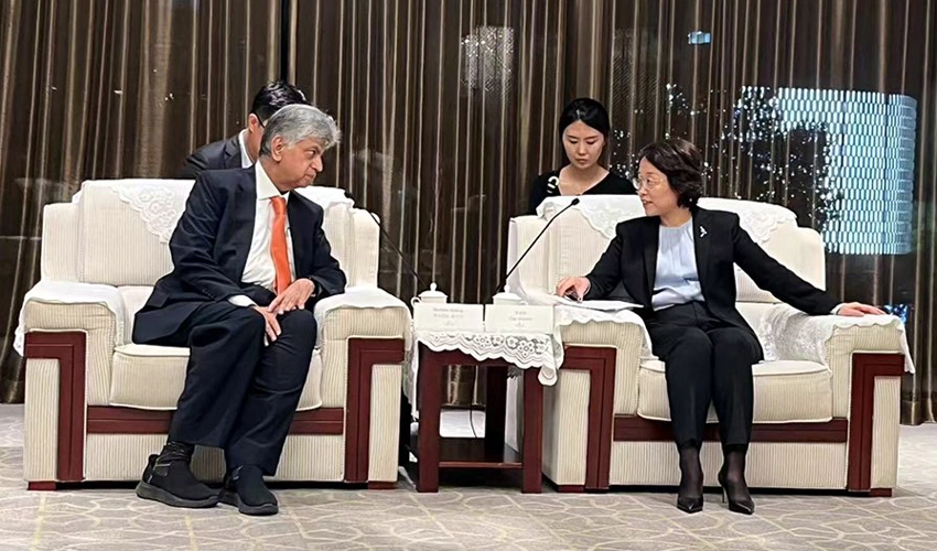 Pakistan, China resolve to enhance cooperation in areas of TV and radio
