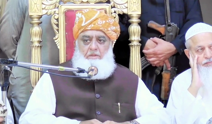 Pakistan facing internal difficulties & external threats: Maulana Fazalur Rehamn