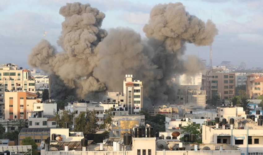 Israel continues to pound Gaza for 4th night, over 1,055  Palestinians martyred