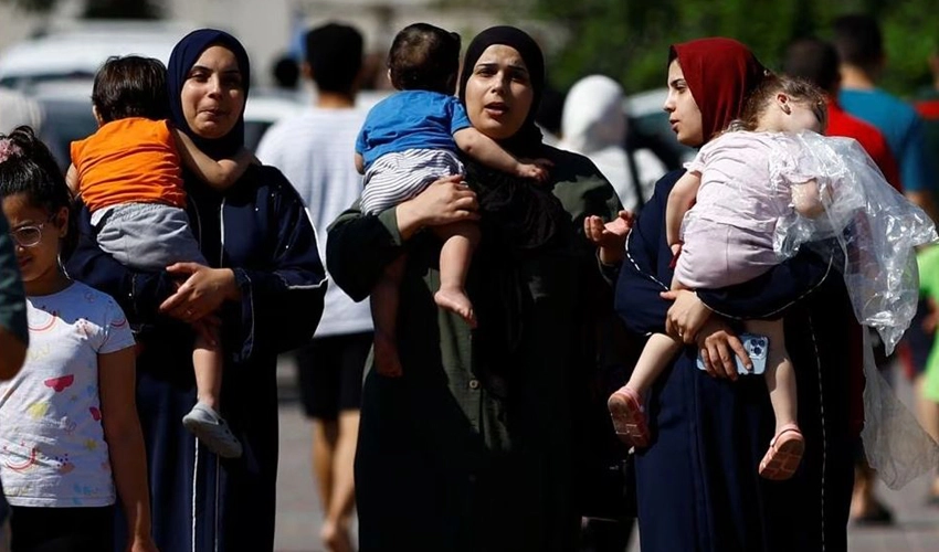 Thousands flee north Gaza after Israel evacuation ultimatum
