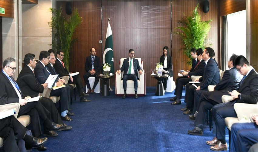 PM Kakar meets Chinese businessmen, firms express keen interest to invest in Pakistan