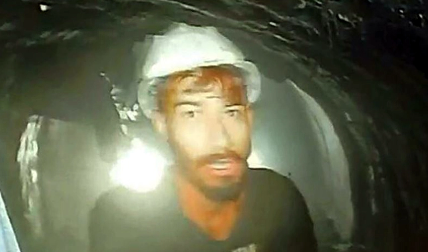 Indian workers trapped in tunnel for 10 days seen on camera