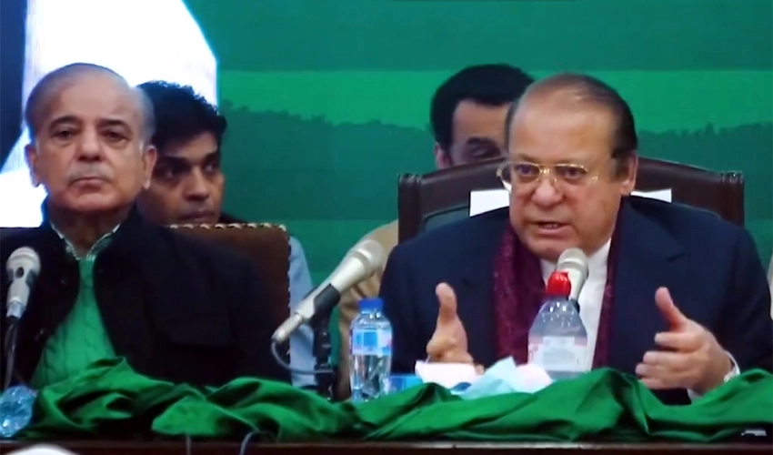 Nawaz Sharif lauds minorities for their services for country & nation