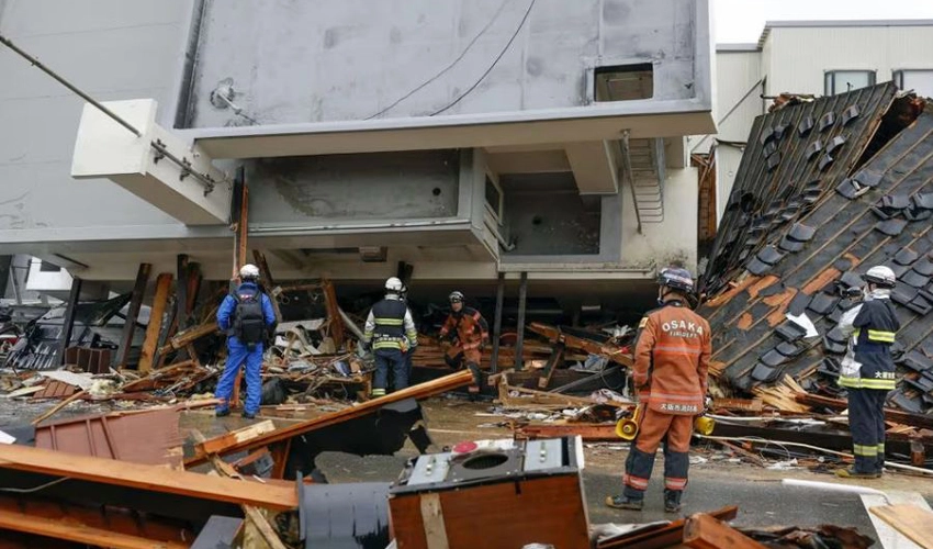 Japan quake toll rises to 62 as weather hampers rescuers