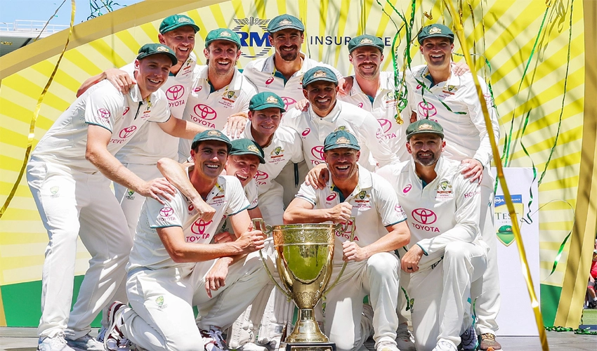 David Warner goes out swinging as Australia sweep Test series against Pakistan