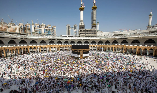 Saudi minister announces operational start of this year’s Hajj season