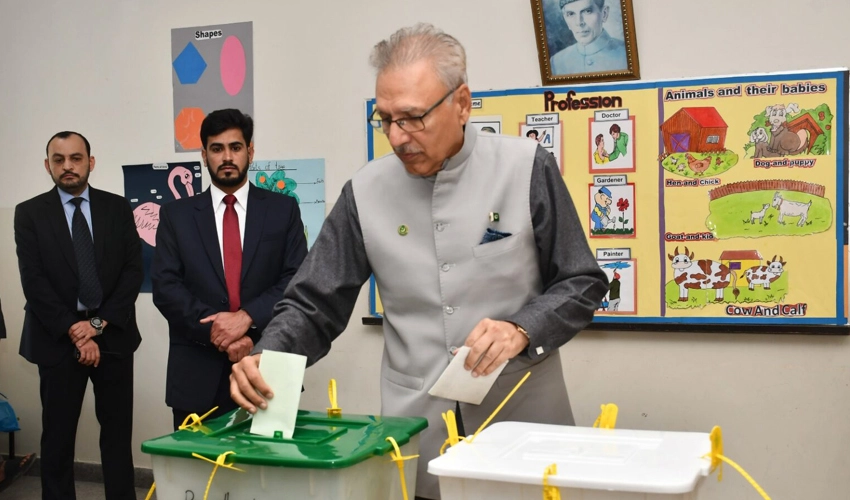 President Arif Alvi casts vote in Karachi, urges people to exercise their right