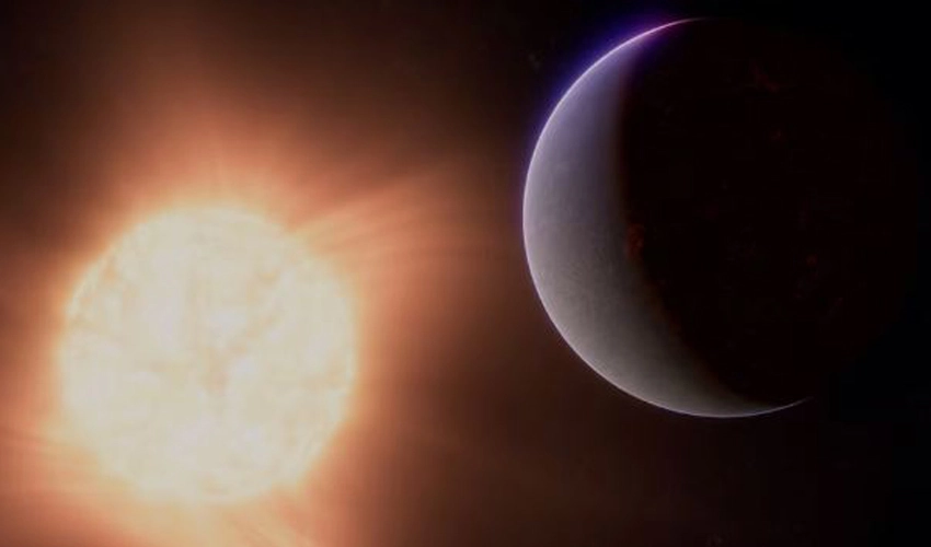 Astronomers finally detect a rocky planet with an atmosphere