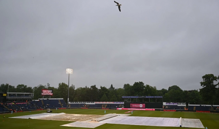 Rain plays spoilsport as third Pak-England T20I washed out