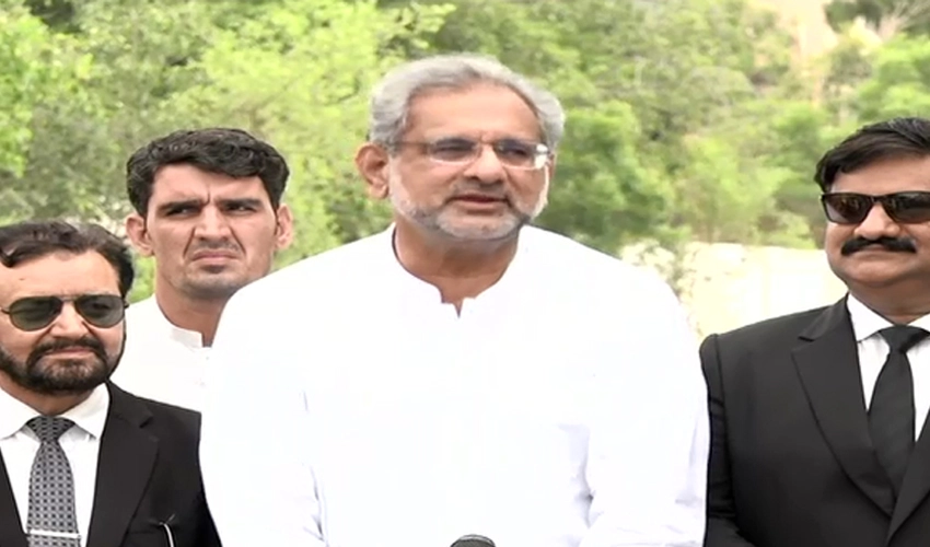 Shahid Khaqan Abbasi accuses govt of increasing its expenses by 25%