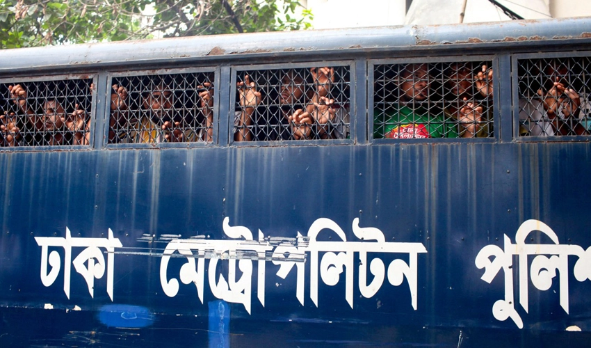 Bangladesh arrest total passes 2,500, death toll at 174