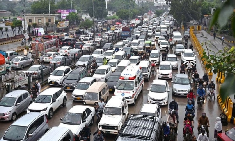 Chup Tazia processions cause traffic jams, road closures in Karachi