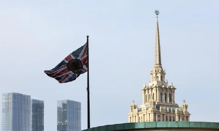 Russia expels six British diplomats as East-West tensions rise over Ukraine missiles