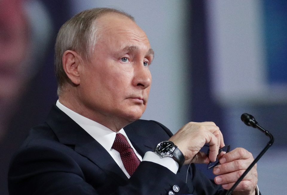 Putin says US threats smack of Soviet Union's fatal mistakes